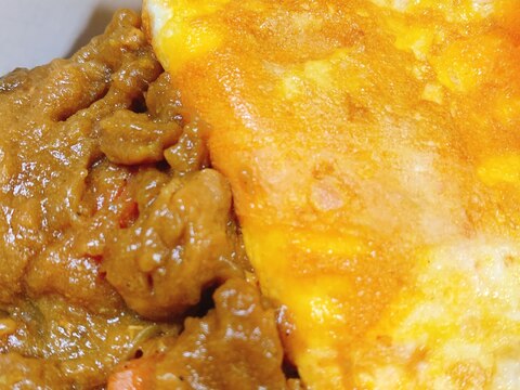 昨夜のカレーでオムカレー